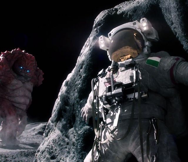 Astronautas e monstro gigante, num comercial de...feijão